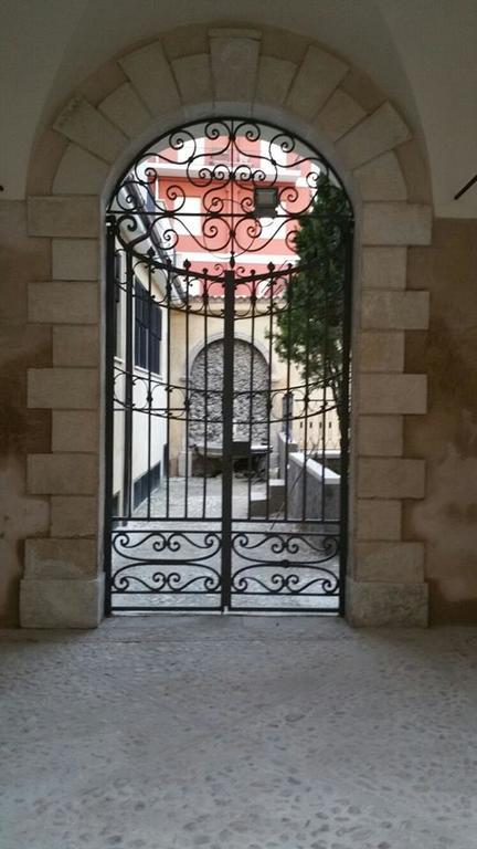 B&B Il Vicoletto Л'Аквіла Екстер'єр фото